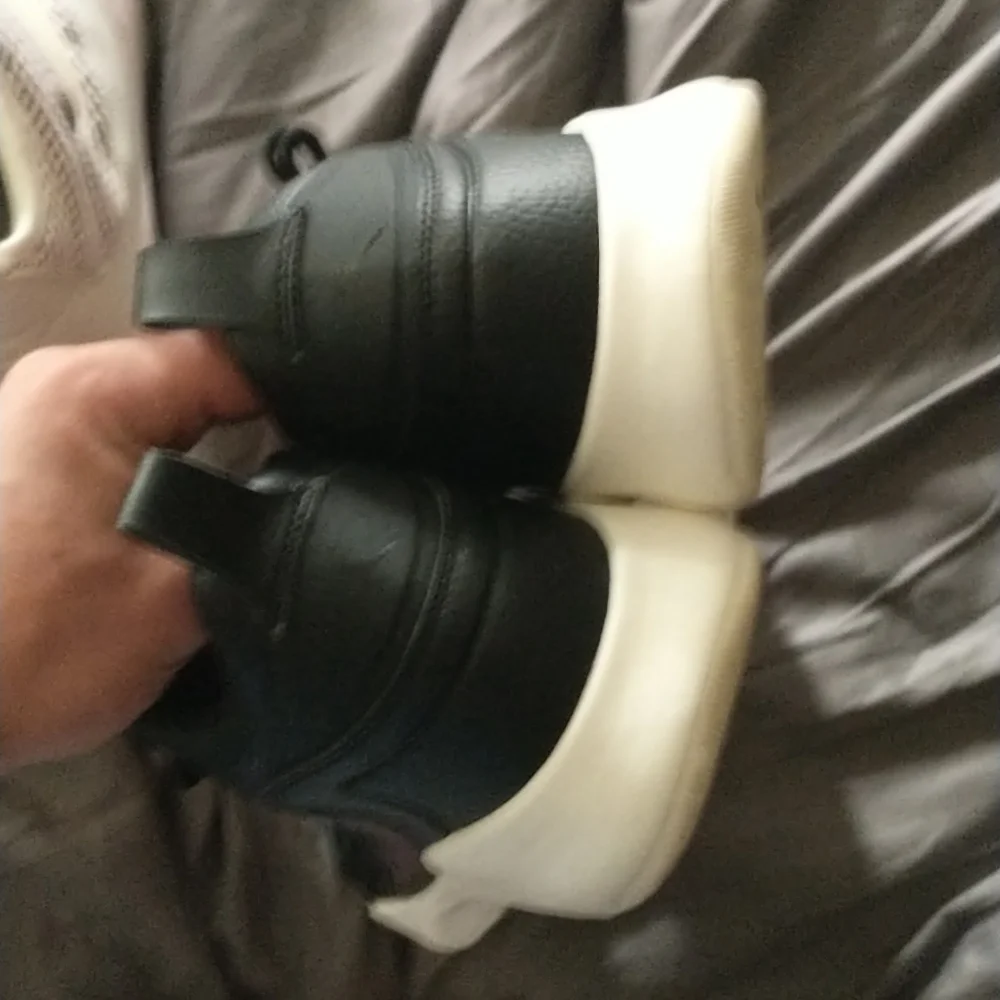 Jordan Samples - Picture 7 of 9